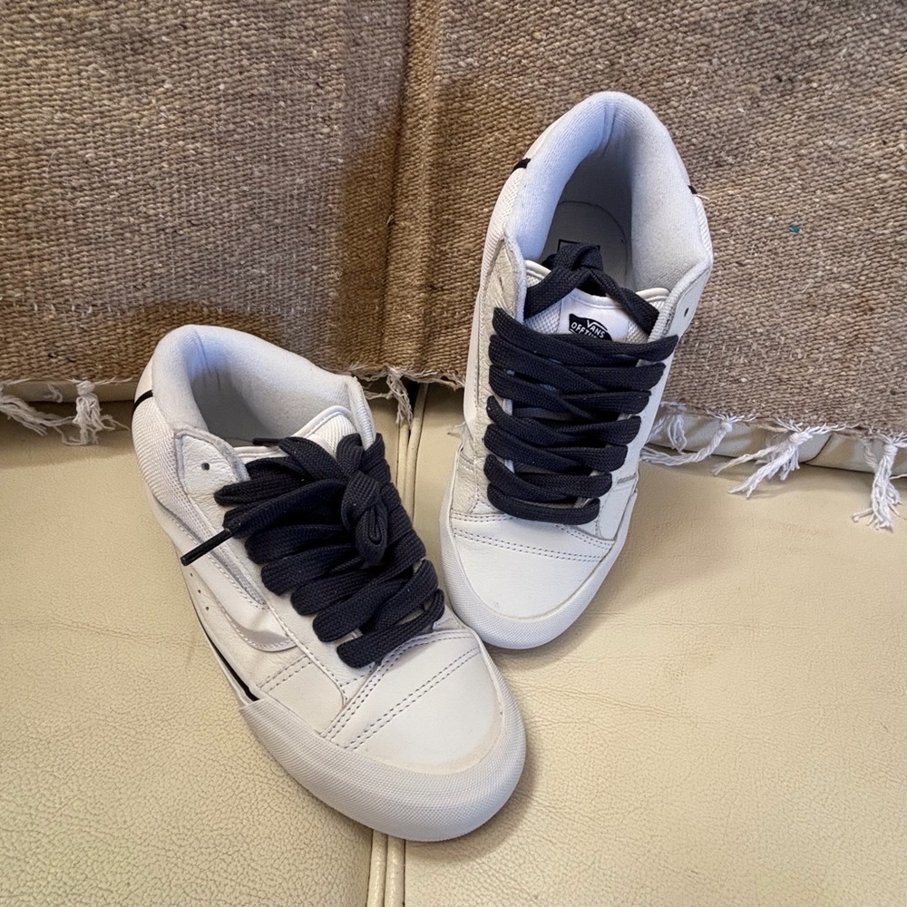 Vans Knu Mid Shoes